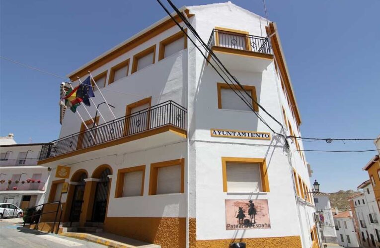 CASTILLEJAR: El Ayuntamiento presenta las actividades para el verano